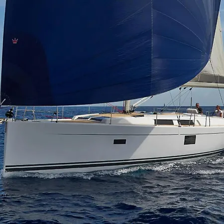 Private Sail Yacht On The Amalfi Coast Escape The Crowds In Style Botel Positano