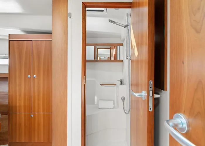 Tekne Private Sail Yacht On The Amalfi Coast Escape The Crowds In Style