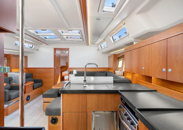 Tekne Private Sail Yacht On The Amalfi Coast Escape The Crowds In Style *