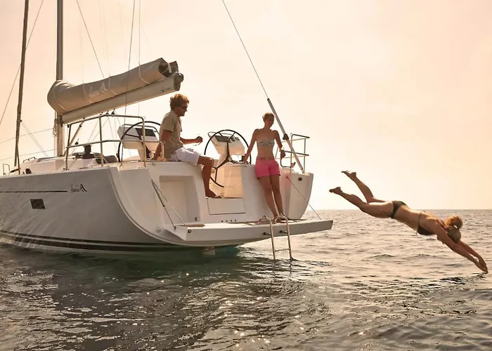 Private Sail Yacht On The Amalfi Coast Escape The Crowds In Style * Positano