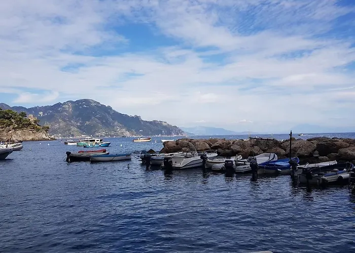 Tekne Private Sail Yacht On The Amalfi Coast Escape The Crowds In Style Positano