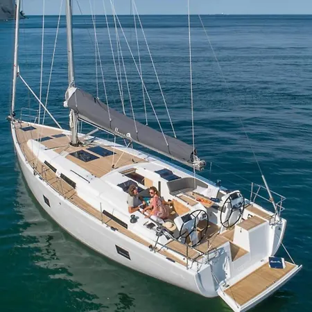 船屋 Private Sail Yacht On The Amalfi Coast Escape The Crowds In Style 波西塔諾