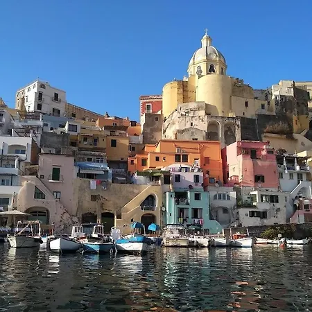 Private Sail Yacht On The Amalfi Coast Escape The Crowds In Style 船屋 *