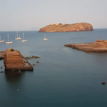 Private Sail Yacht On The Amalfi Coast Escape The Crowds In Style 船屋 *