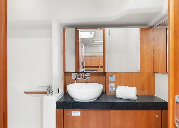 Private Sail Yacht On The Amalfi Coast Escape The Crowds In Style Botel Positano