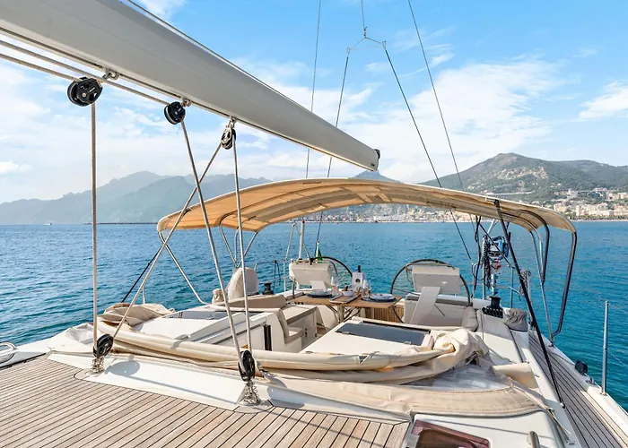 Private Sail Yacht On The Amalfi Coast Escape The Crowds In Style Positano