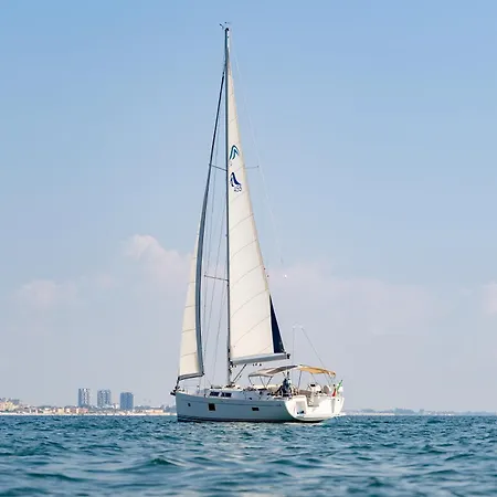 Botel Private Sail Yacht On The Amalfi Coast Escape The Crowds In Style Positano