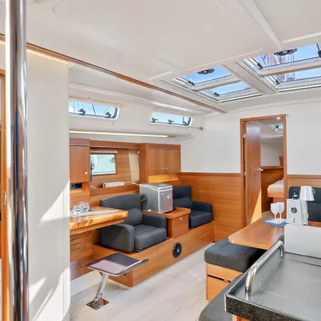 Tekne Private Sail Yacht On The Amalfi Coast Escape The Crowds In Style