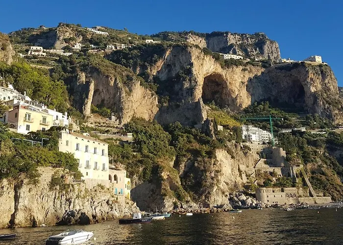 Botel Private Sail Yacht On The Amalfi Coast Escape The Crowds In Style Positano