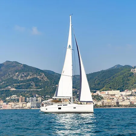 Private Sail Yacht On The Amalfi Coast Escape The Crowds In Style Tekne