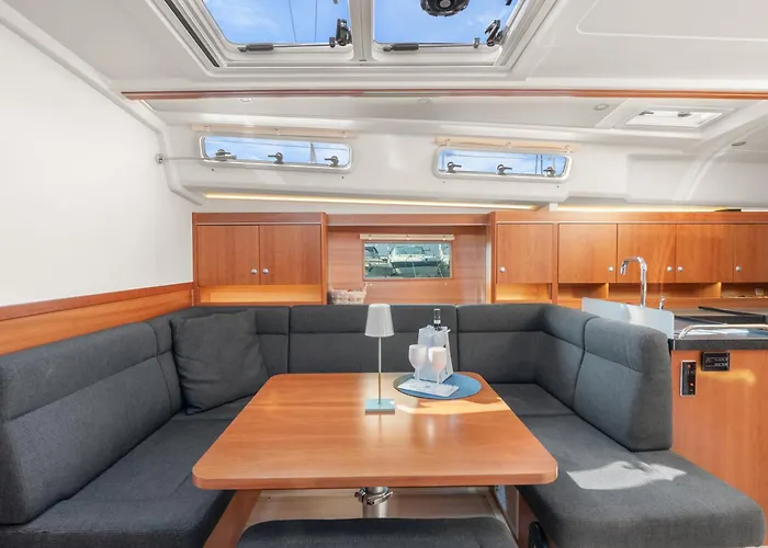 Private Sail Yacht On The Amalfi Coast Escape The Crowds In Style Botel *